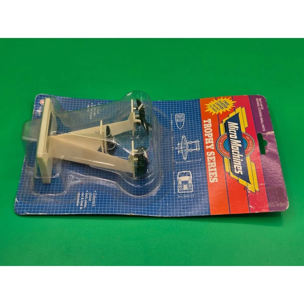 Micro Machines Trophy Series Galoob 6404 Plane Car Boat White Stand Blue Cars